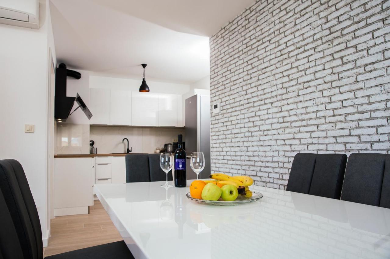 Apartman Magdalena Apartment Makarska Bagian luar foto