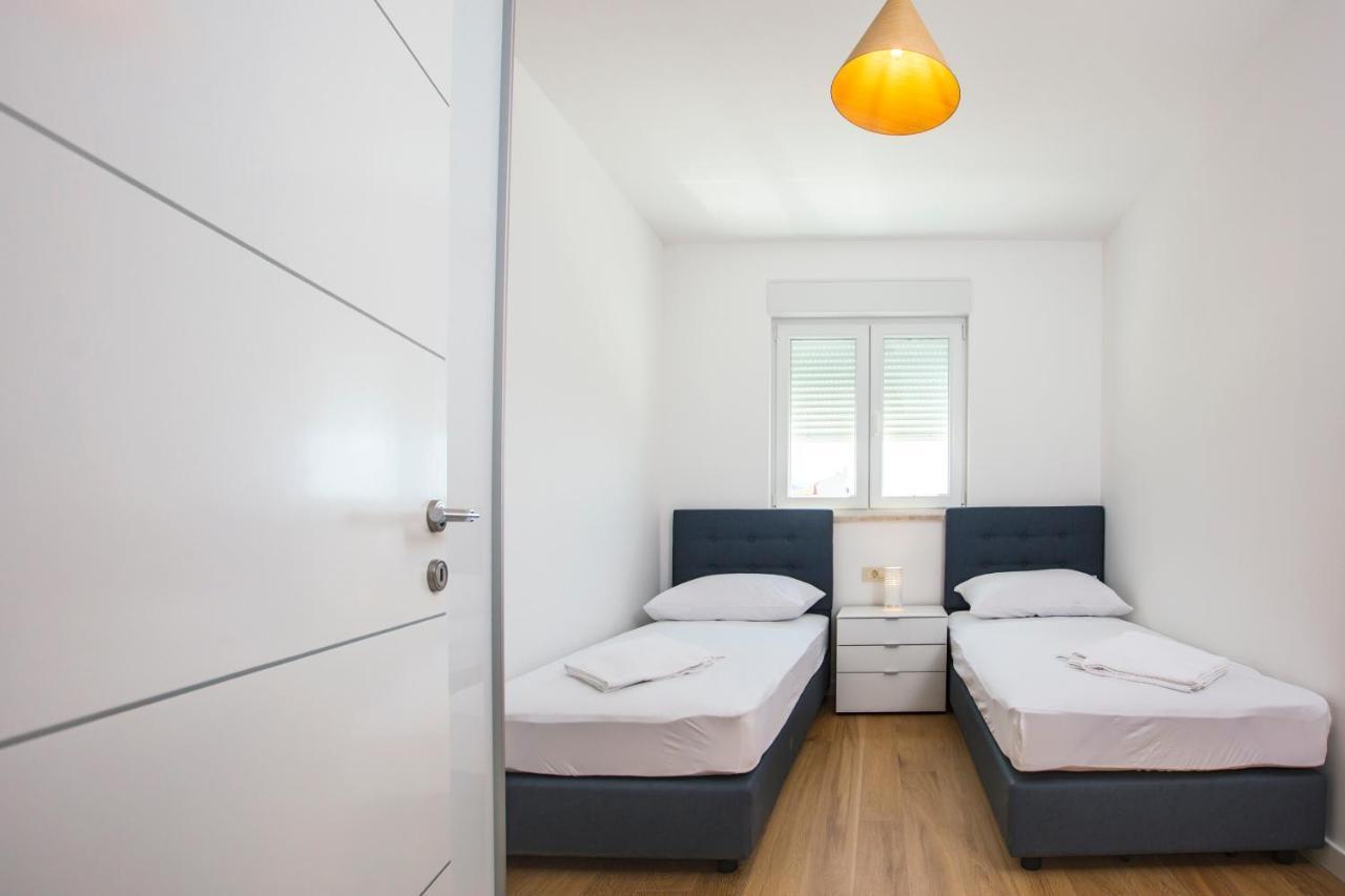 Apartman Magdalena Apartment Makarska Bagian luar foto
