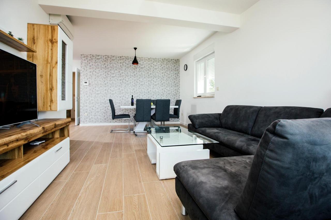 Apartman Magdalena Apartment Makarska Bagian luar foto